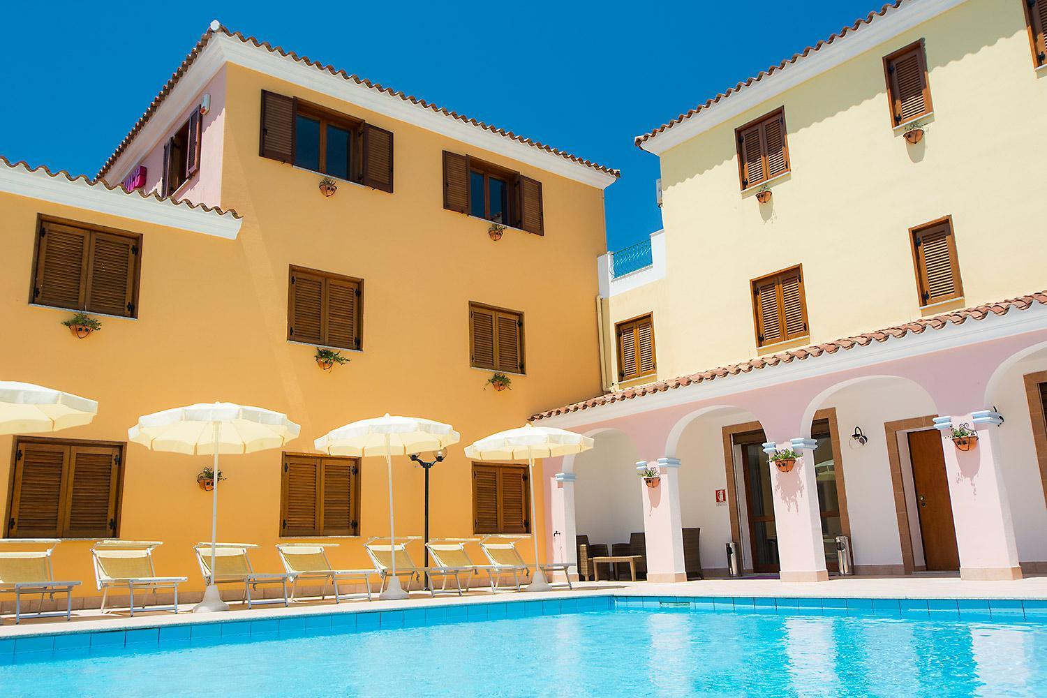 Aparthotel Cala Viola Cala Liberotto
