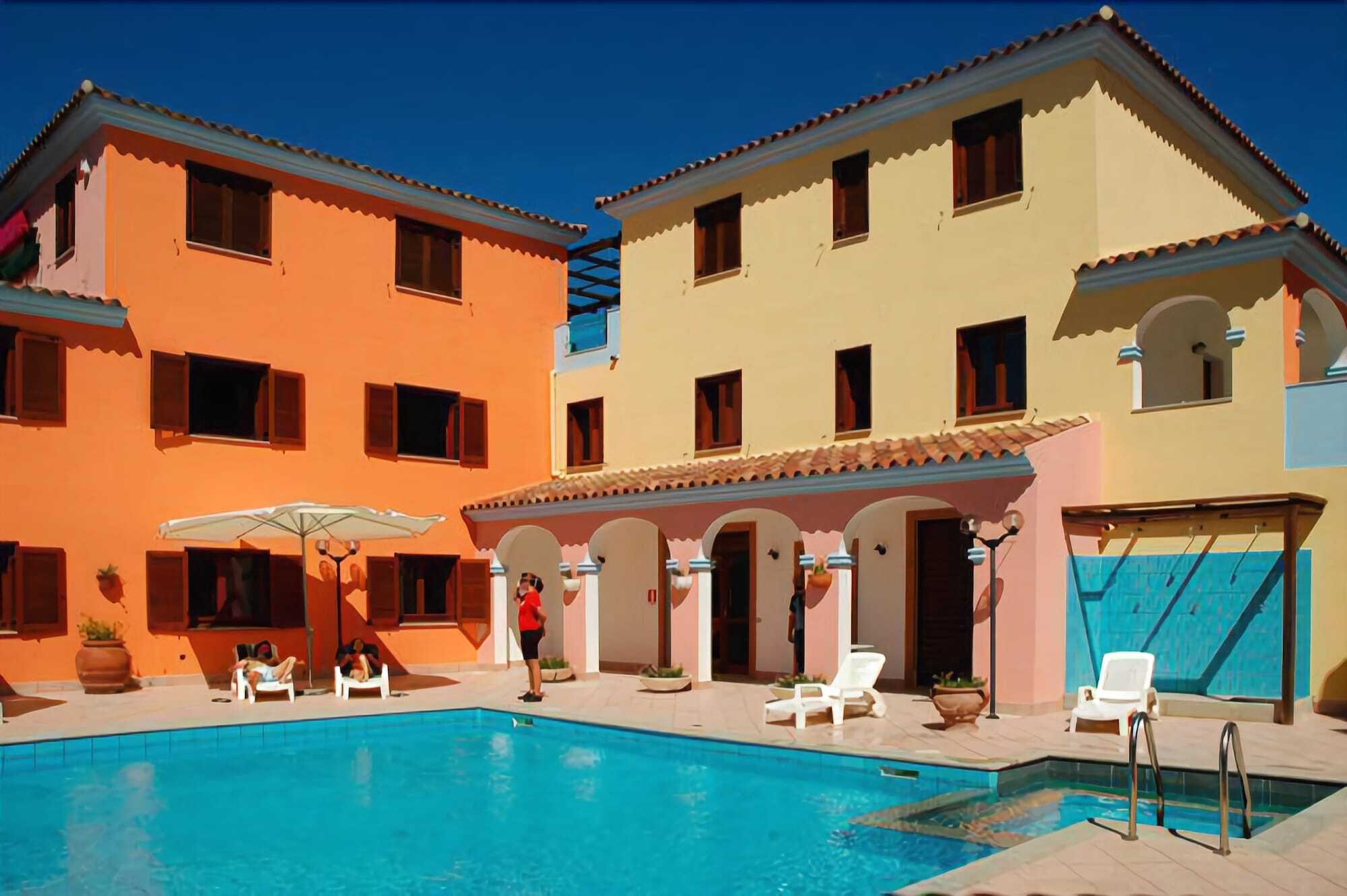 Cala Viola Apart-hotel 3*